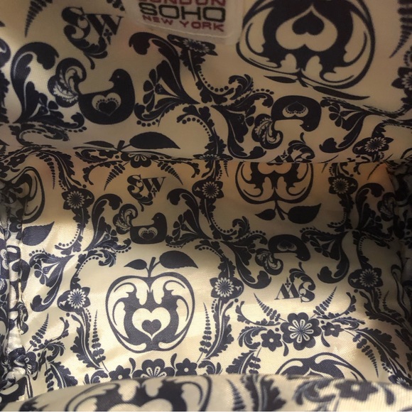 Soho Snow White Disney Purse Makeup Bag - Picture 7 of 7